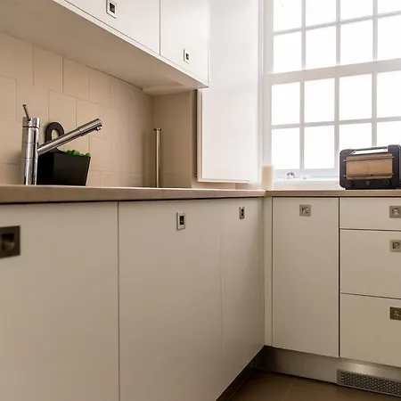 Shortrentalsantacasa Largo Do Carmo Apartman Lisboa