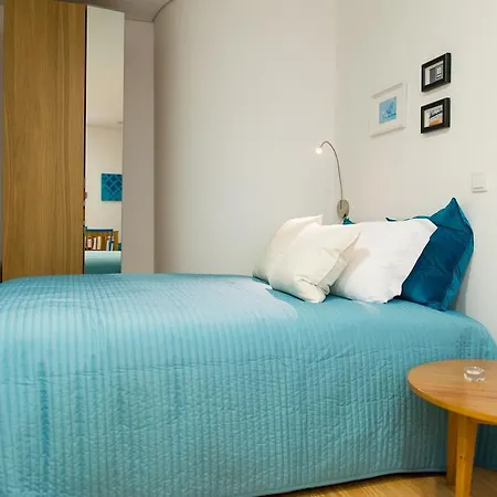 Shortrentalsantacasa Largo Do Carmo Apartman
