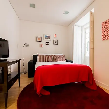 Shortrentalsantacasa Largo Do Carmo Apartman